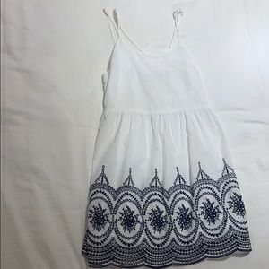 White and blue detail dress